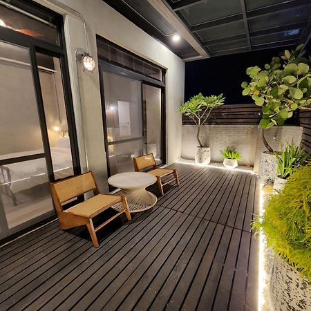 The Retro Tai-Pan Hotel Tainan Exterior foto